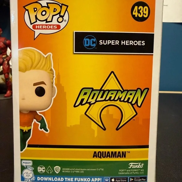 Funko Aquaman Figure with Blonde Hair and Green Suit - Picture 2 of 2